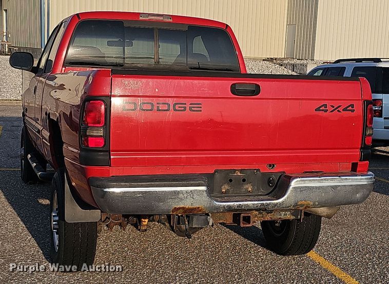 image for item LW9912 2001 Dodge Ram 2500 Laramie SLT Quad Cab pickup truck