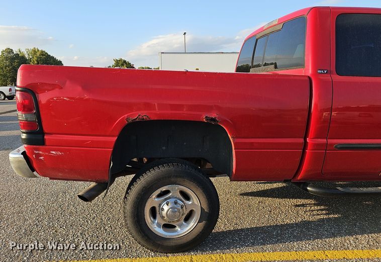 image for item LW9912 2001 Dodge Ram 2500 Laramie SLT Quad Cab pickup truck