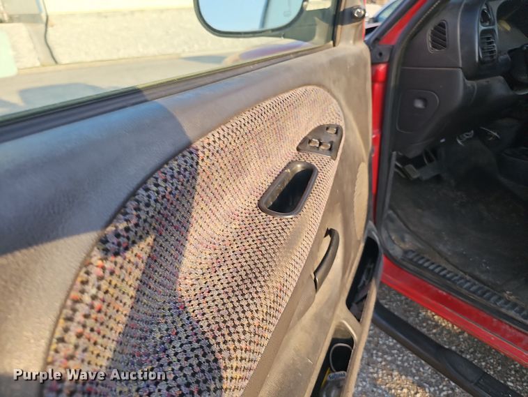 image for item LW9912 2001 Dodge Ram 2500 Laramie SLT Quad Cab pickup truck