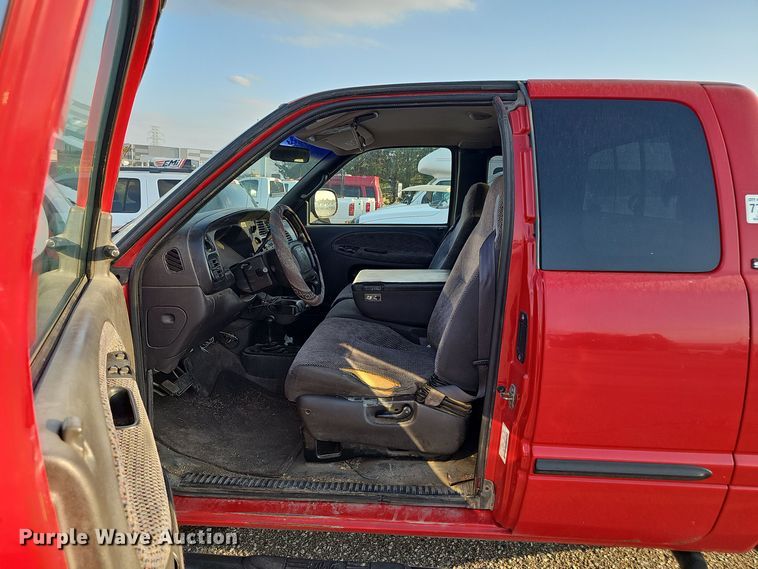 image for item LW9912 2001 Dodge Ram 2500 Laramie SLT Quad Cab pickup truck