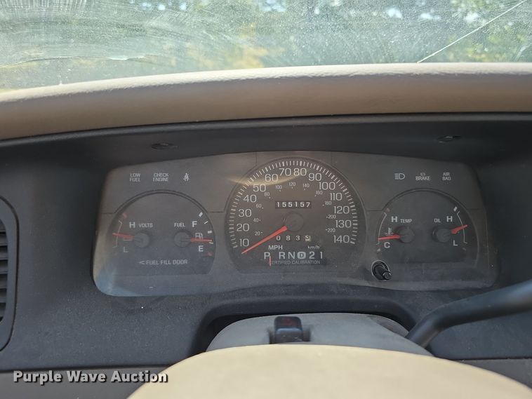 image for item LW9913 2002 Ford Crown Victoria Police Interceptor 