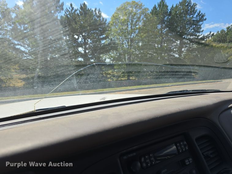 image for item LW9913 2002 Ford Crown Victoria Police Interceptor 