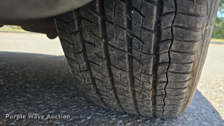 image for item LW9913 2002 Ford Crown Victoria Police Interceptor 