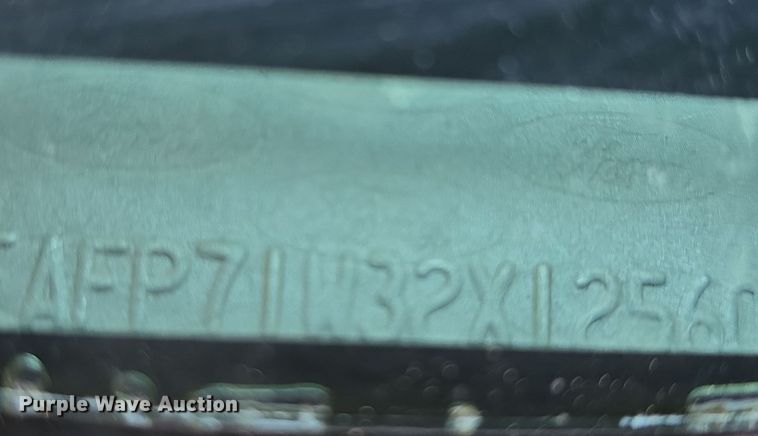 image for item LW9913 2002 Ford Crown Victoria Police Interceptor 