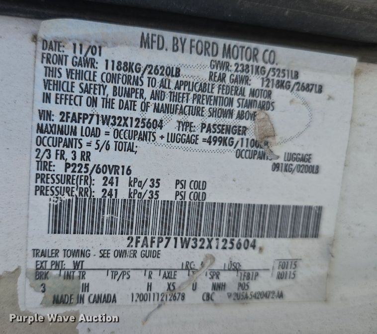 image for item LW9913 2002 Ford Crown Victoria Police Interceptor 