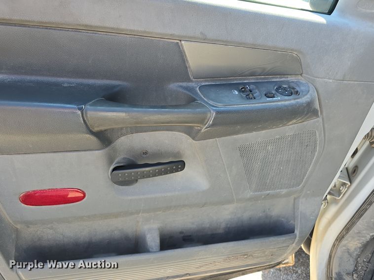 image for item LW9914 2008 Dodge Ram 2500HD pickup truck