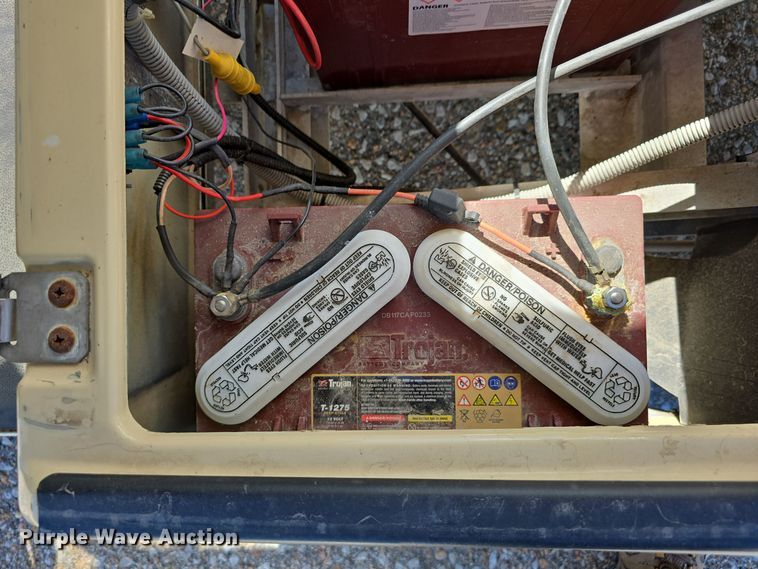 image for item LW9915 2006 Club Car 34 golf cart