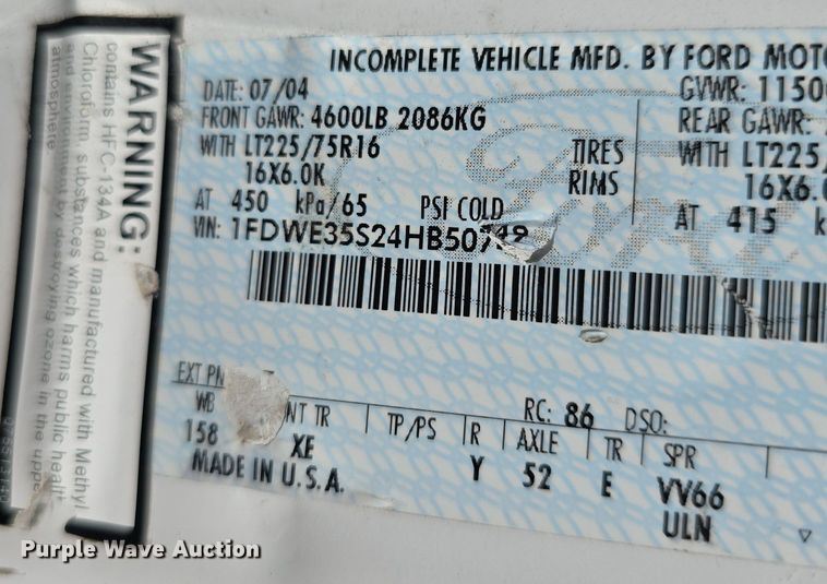 image for item LW9916 2004 Ford E350 Super Duty shuttle bus