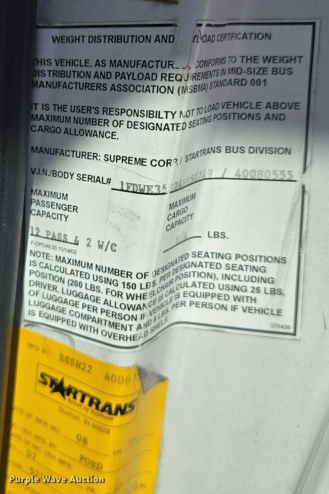 image for item LW9916 2004 Ford E350 Super Duty shuttle bus