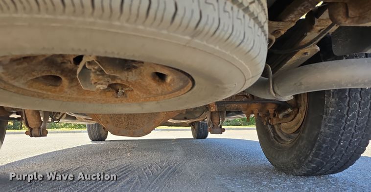 image for item LW9917 2005 Chevrolet Suburban SUV