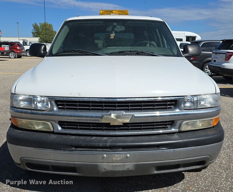 image for item LW9918 2005 Chevrolet Suburban 2500 SUV