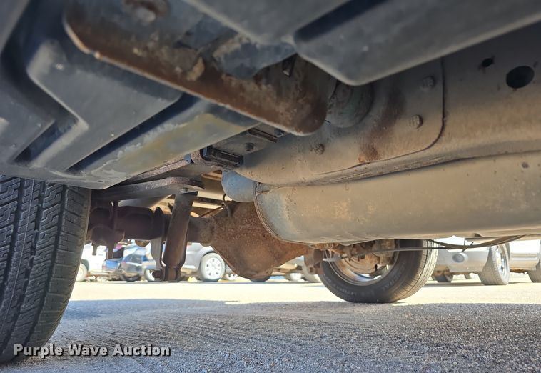 image for item LW9918 2005 Chevrolet Suburban 2500 SUV