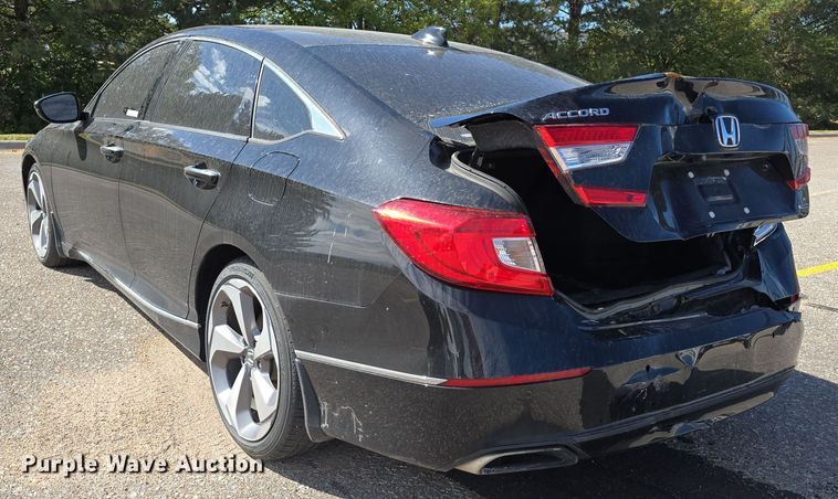 image for item LW9919 2018 Honda Accord Touring 