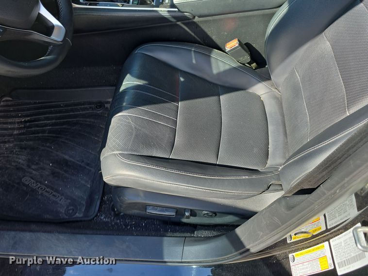 image for item LW9919 2018 Honda Accord Touring 