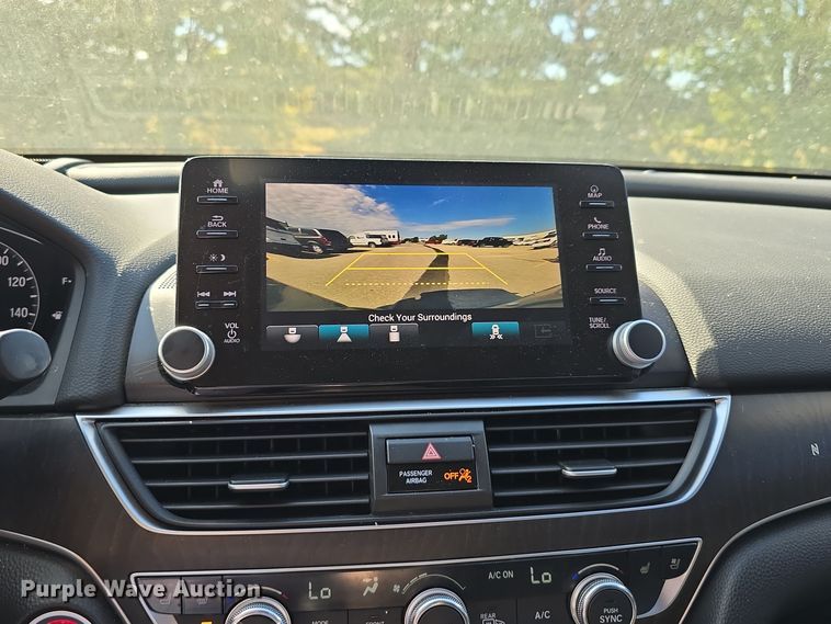 image for item LW9919 2018 Honda Accord Touring 