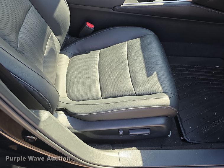 image for item LW9919 2018 Honda Accord Touring 