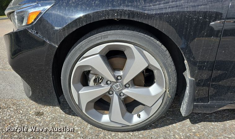 image for item LW9919 2018 Honda Accord Touring 