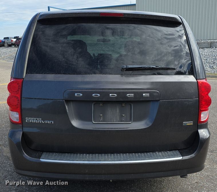 image for item LW9920 2016 Dodge Grand Caravan van