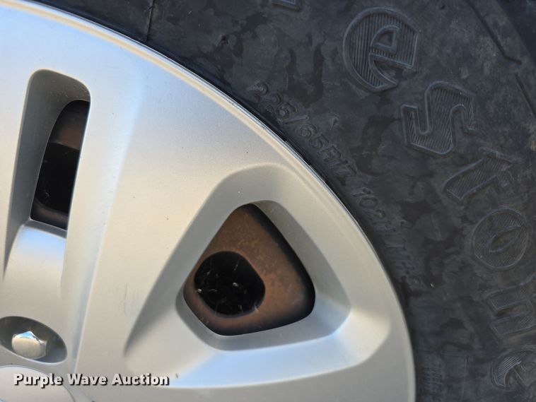 image for item LW9920 2016 Dodge Grand Caravan van