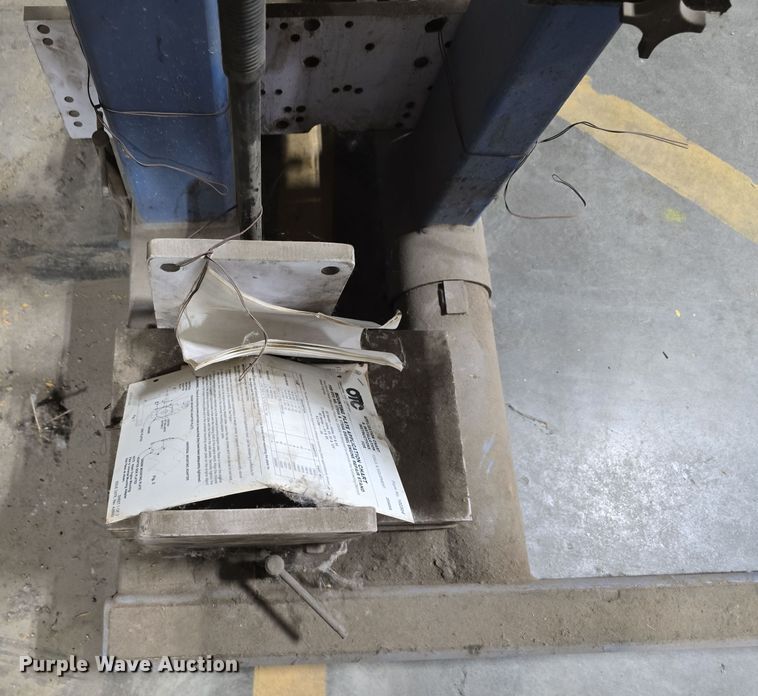 image for item LW9930 OTC The Revolver engine stand