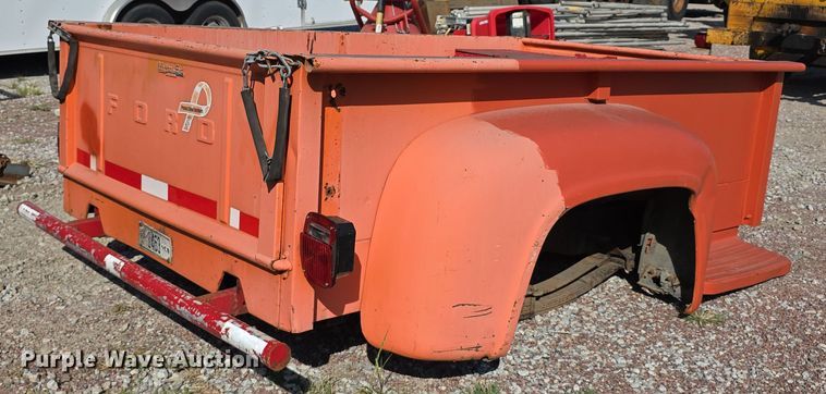 image for item LW9937 Pickup truck bed