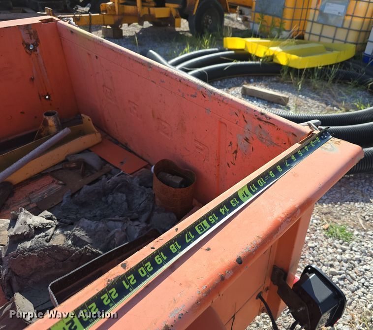 image for item LW9937 Pickup truck bed