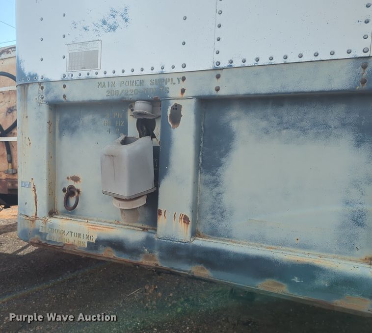 image for item LY9354 1986 Fruehauf FBXF132 dry van trailer