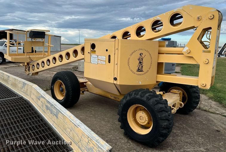 image for item MV9170 1992 Grove AMZ66 boom lift