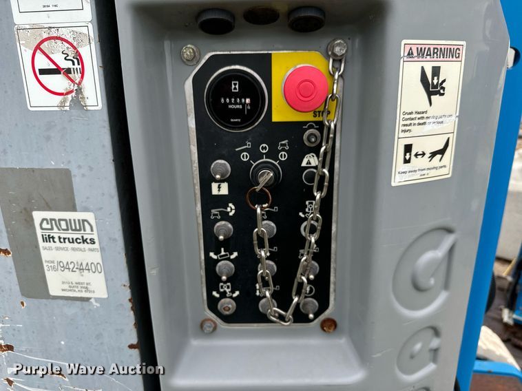 image for item MV9171 2010 Genie Z-30/20N boom lift