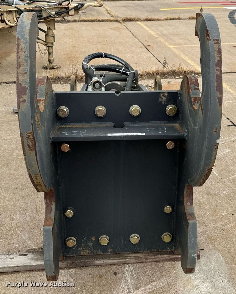 image for item MV9172 Indeco HP5500 excavator breaker