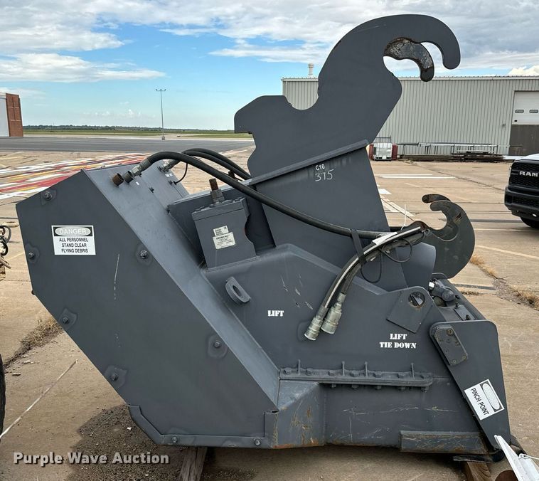 image for item MV9173 Crush-All CR75 excavator rock crusher