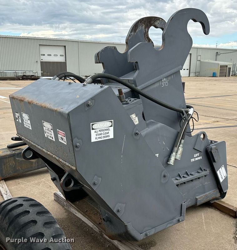 image for item MV9173 Crush-All CR75 excavator rock crusher