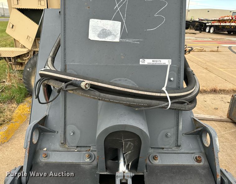 image for item MV9173 Crush-All CR75 excavator rock crusher