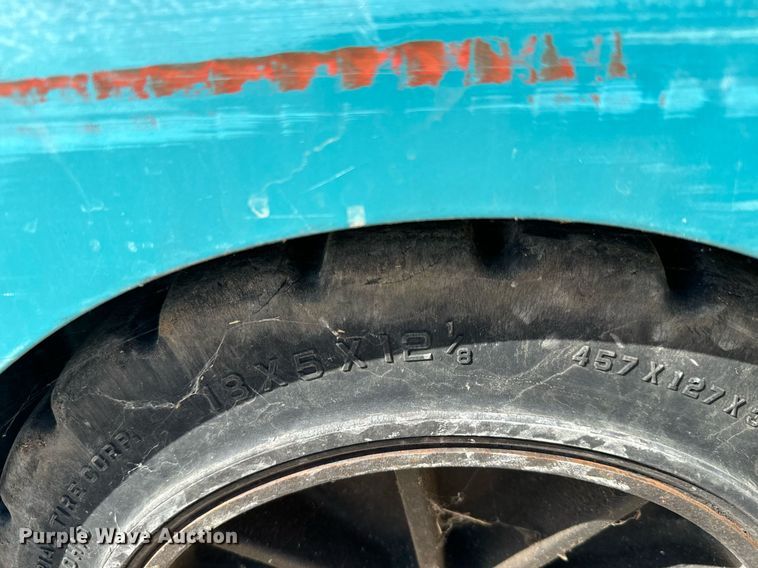 image for item MV9182 Tennant  7400 floor scrubber 