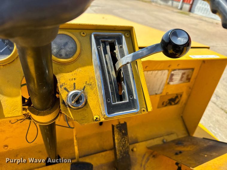 image for item MV9183 1977 Northwestern JG-40PT15 aircraft tug