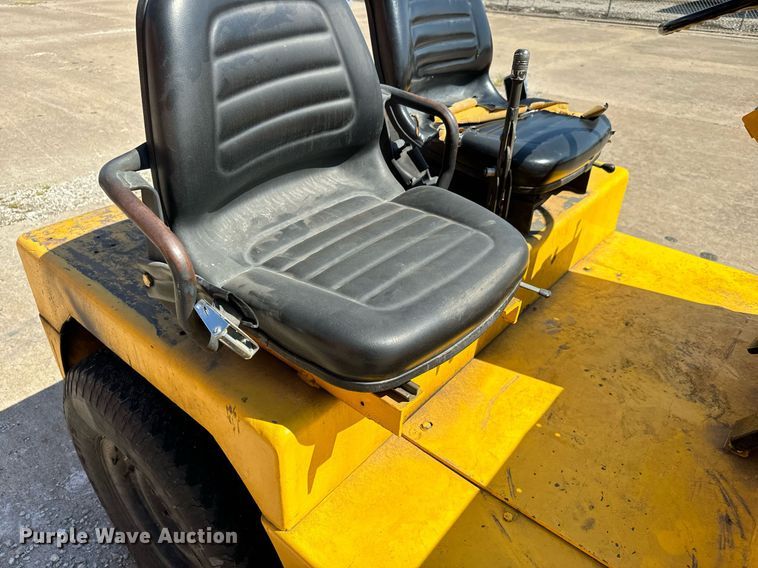 image for item MV9183 1977 Northwestern JG-40PT15 aircraft tug