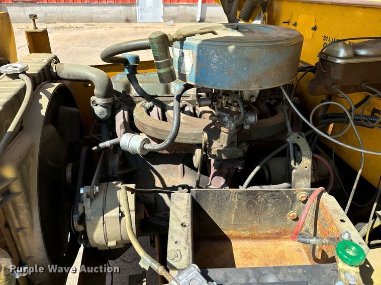 image for item MV9183 1977 Northwestern JG-40PT15 aircraft tug