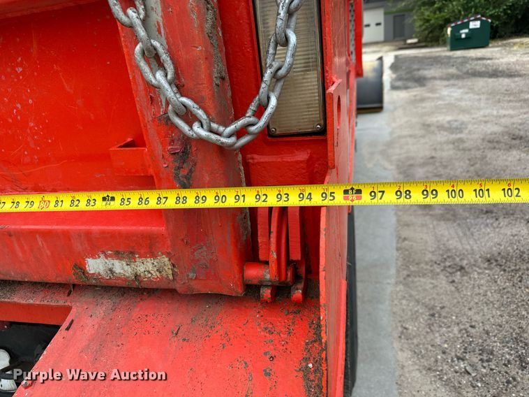 image for item MV9192 1993 International  4900 dump truck