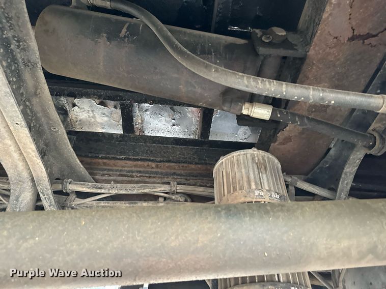 image for item MV9192 1993 International  4900 dump truck