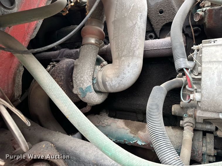 image for item MV9192 1993 International  4900 dump truck