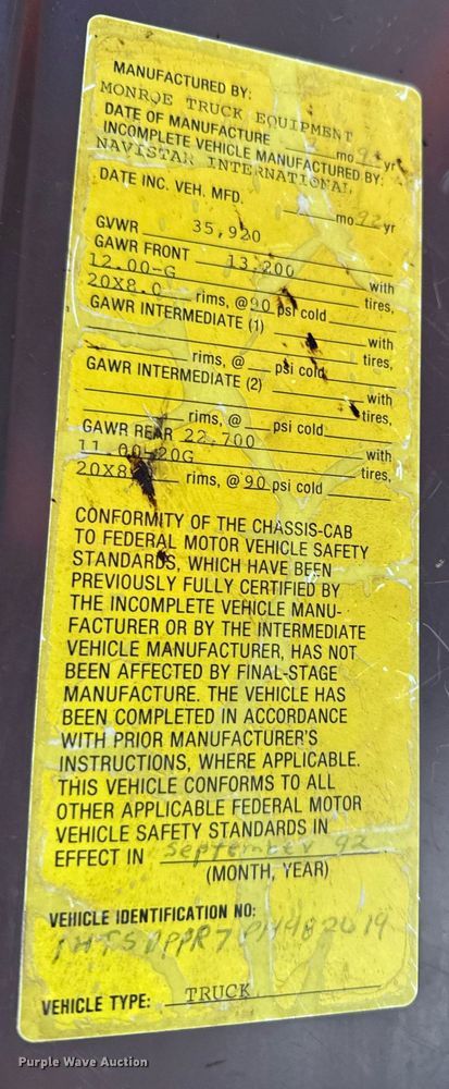 image for item MV9192 1993 International  4900 dump truck