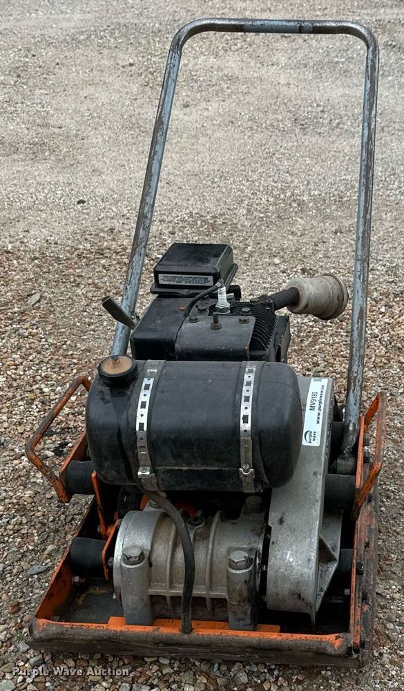 image for item MV9193 Plate compactor