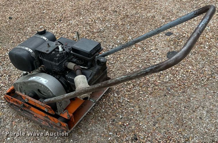 image for item MV9193 Plate compactor