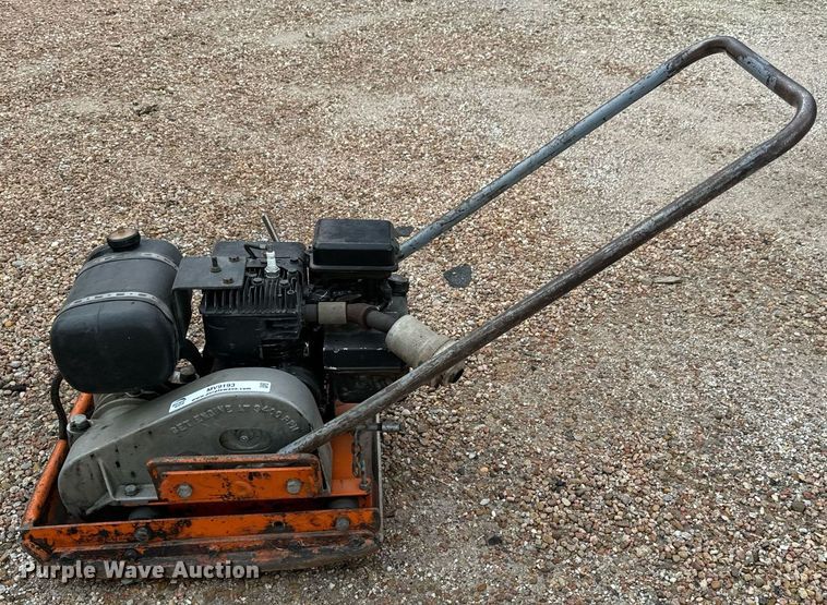 image for item MV9193 Plate compactor