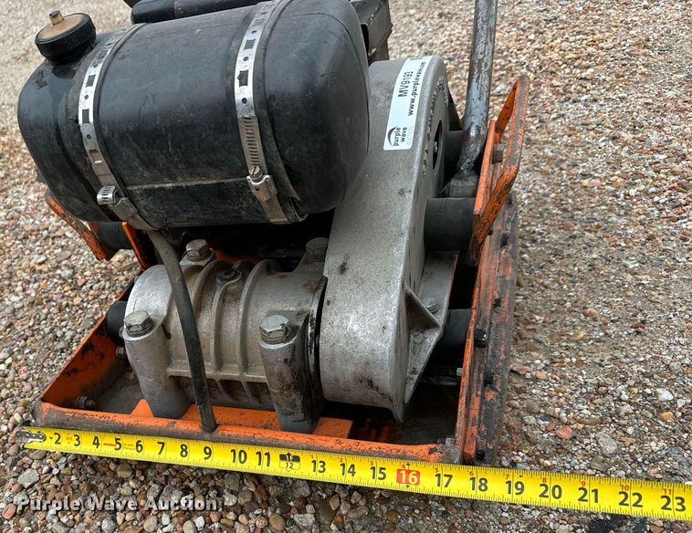 image for item MV9193 Plate compactor