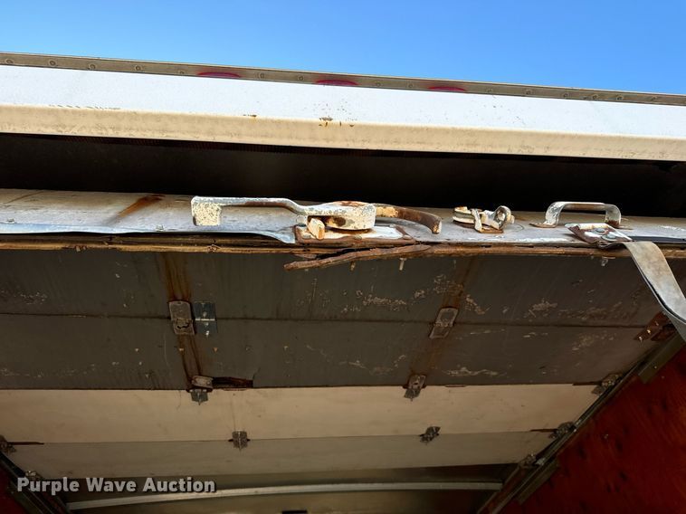 image for item MV9197 1999 Chevrolet  Express 3500 box truck