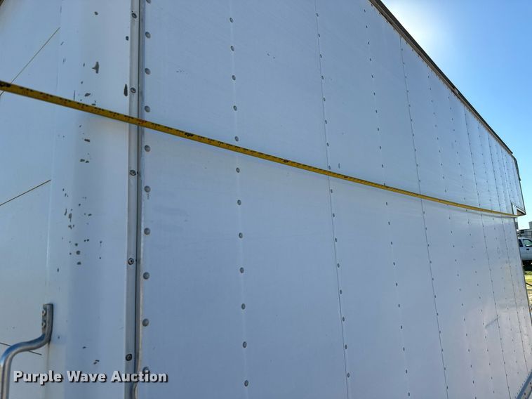 image for item MV9198 2003 Chevrolet Express 3500 box truck