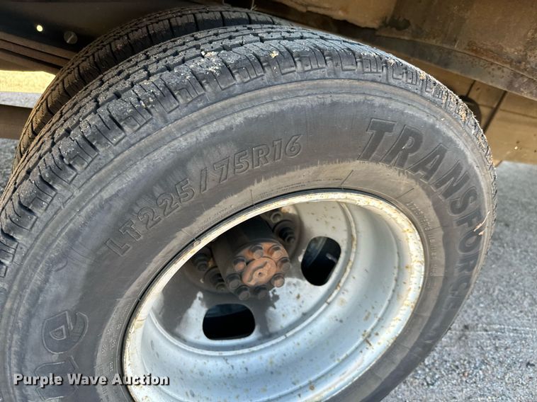 image for item MV9198 2003 Chevrolet Express 3500 box truck