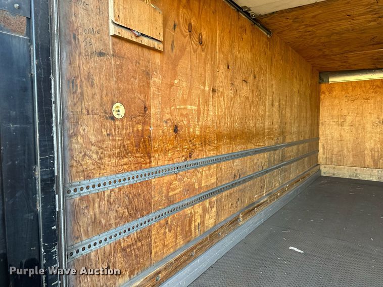 image for item MV9199 2003 Freightliner FC70 box truck