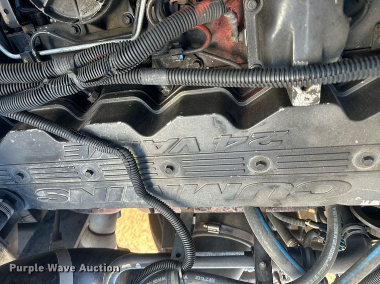 image for item MV9199 2003 Freightliner FC70 box truck